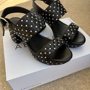 NIB Aerosoles Camera Black Quilted Faux Leather with Crystals Heel Sandals 6.5